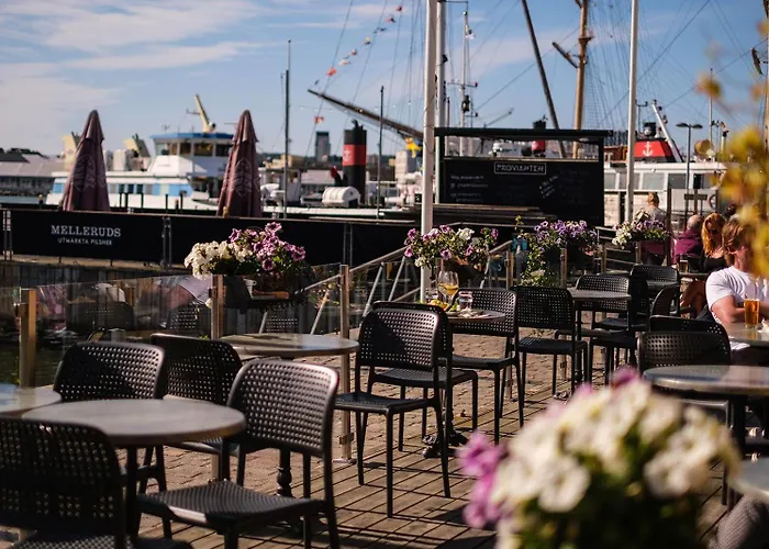 Downtown Sailboat - Vega 1 Hotel en barco