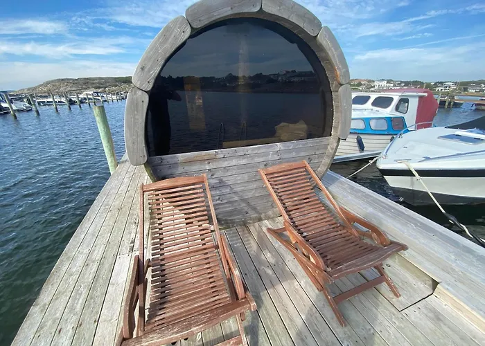 Homestay By The Bay In A Shared