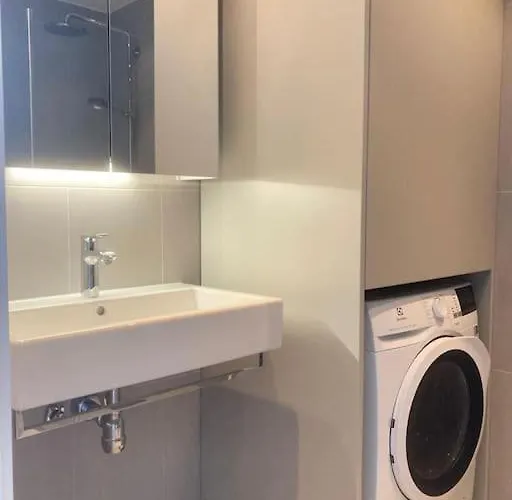 Karlatornet Queen Bed * Göteborg