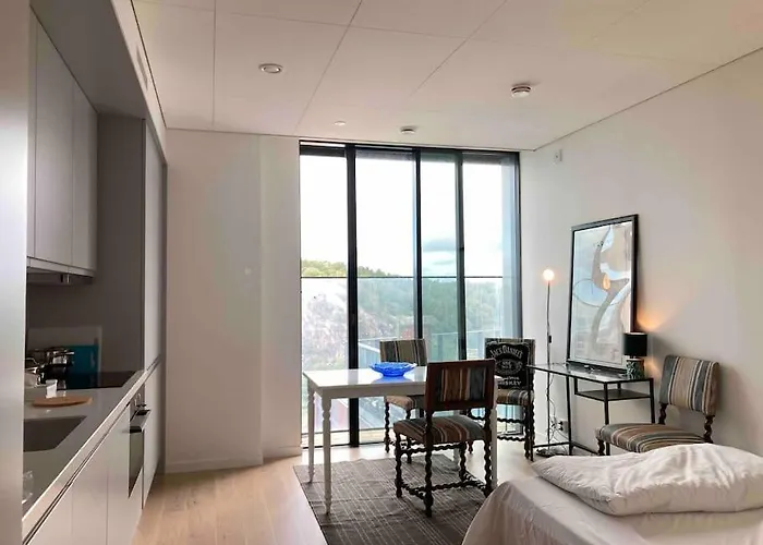 Karlatornet Queen Bed Apartment