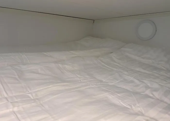 Tg Oasis Oergryte & *