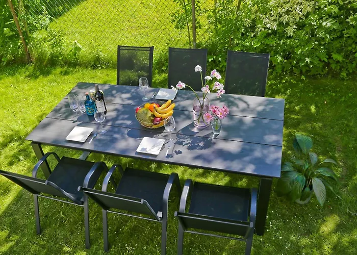 Haha Nordic Partille Large 3br For 7 Guests With 2 Kitchens, Garden & Parking Appartamento Goteborg