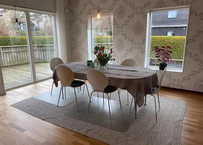 Modern I Saevedalen فيلة غوتنبرغ