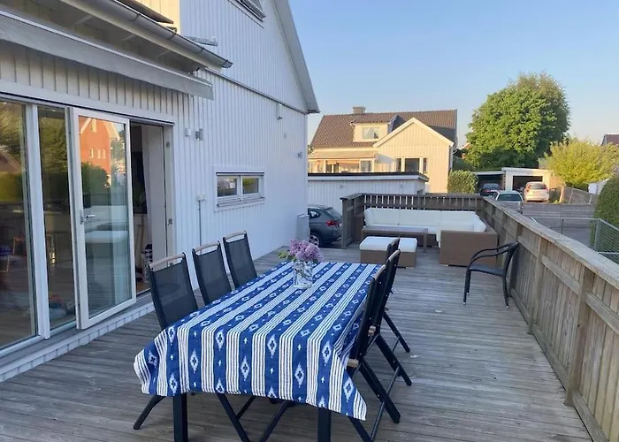 Modern I Saevedalen * Gothenburg