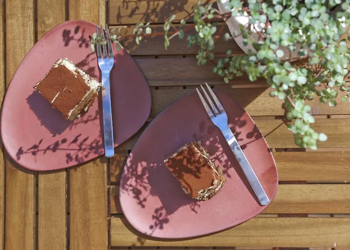 2 Bedroom Family With Balcony Free Parking Haha *