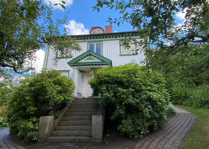 - Center - Free Parking *