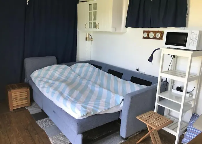 Nyaraló Backstugan - Litet Hus Med Storslaget Laege