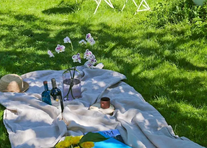 Alloggio in famiglia 2 Bedroom Family With Balcony Free Parking Haha *