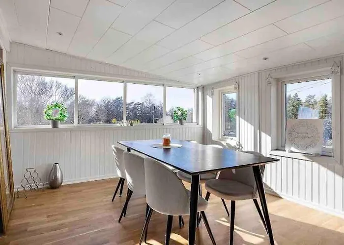 别墅 Mysigt Hus Med & Jacuzzi I Olofstorp *