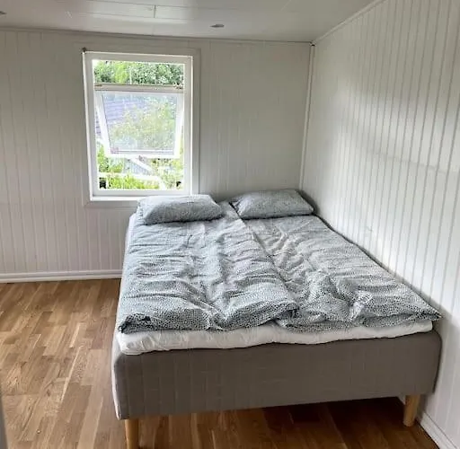 Mysigt Hus Med & Jacuzzi I Olofstorp 哥德堡