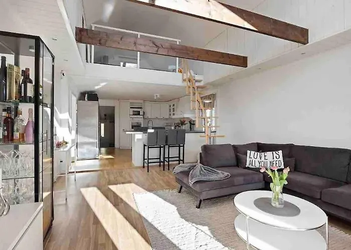 Mysigt Hus Med & Jacuzzi I Olofstorp Villa