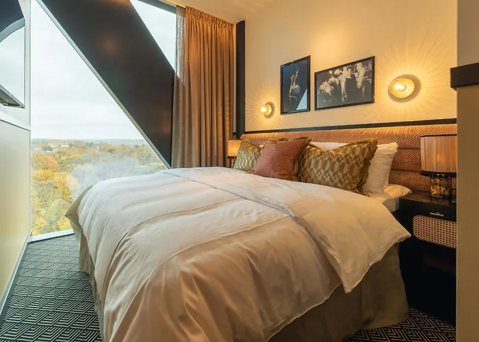 Jacy'z & Отель 4*