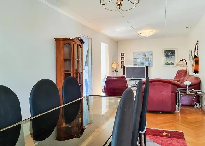 Lovely In With Kitchen Holiday home