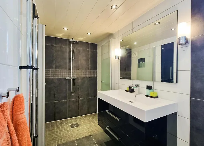 Lovely In With Kitchen *