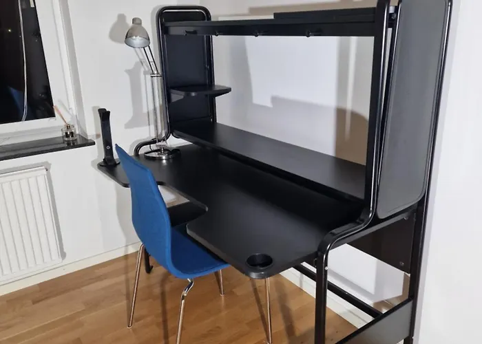 En Nyrenoverad Laegenhet Med 2 Sovrum Гётеборг