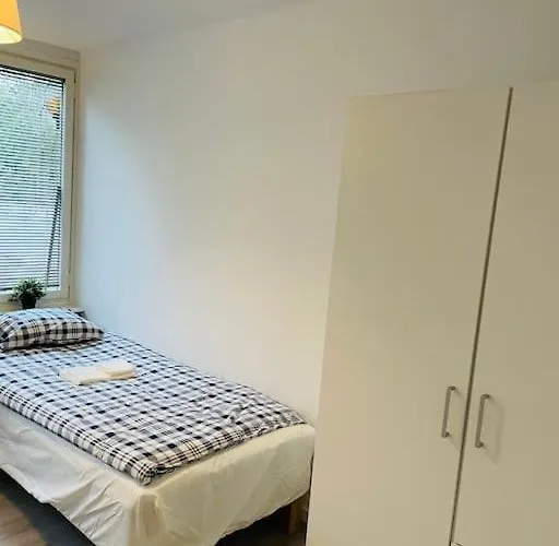 Hus Med 12 Baeddar Naera Och Gratis Parkering