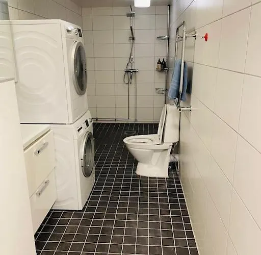 Hus Med 12 Baeddar Naera Och Gratis Parkering Goteborg