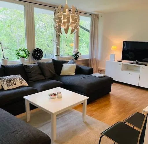 Villa Hus Med 12 Baeddar Naera Och Gratis Parkering