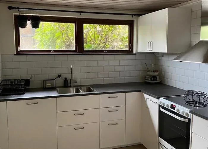 Mysig Laegenhet Med Villakaensla شقة *