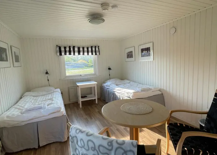 Hotel Glaentan Pa Groetoe 3*