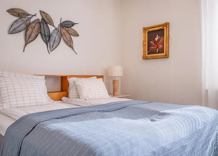 Haha For 2 홈스테이 *