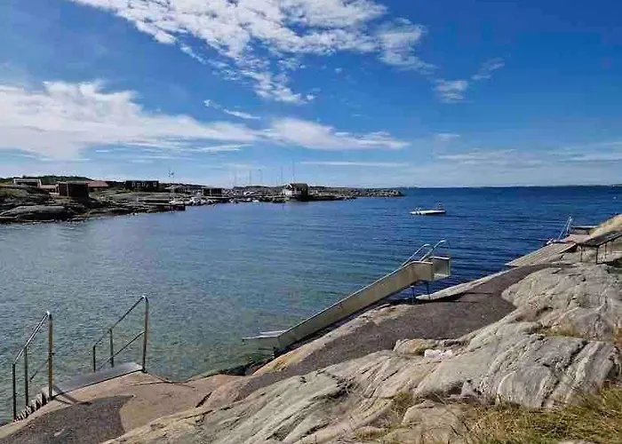 Social Near The Sea! *