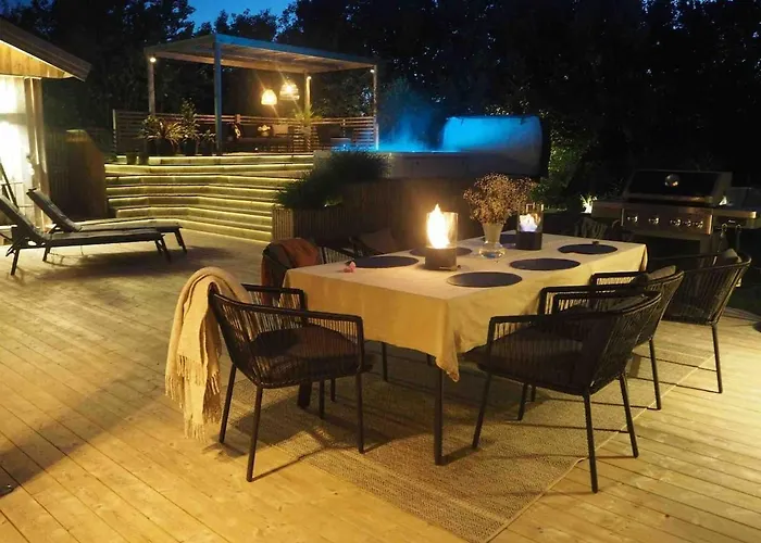 Social Near The Sea! Villa Gothenburg