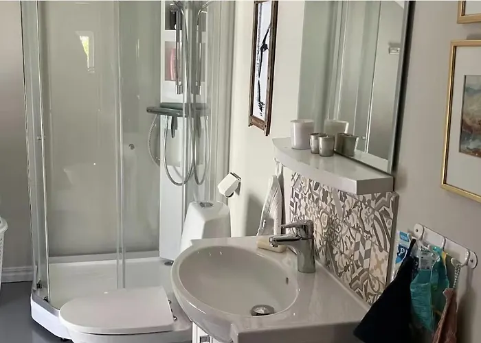 Apartment Styrsoe Rymlig Oevervaning I