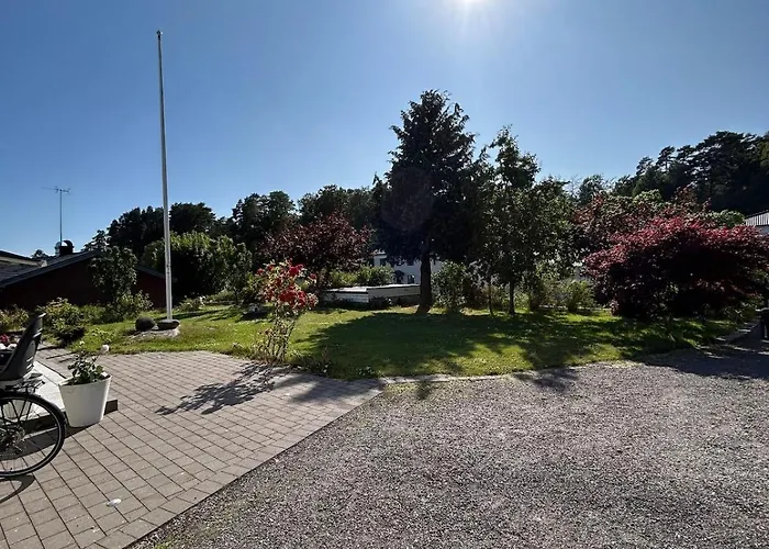 Modern Near City&nature Villa Goteborg