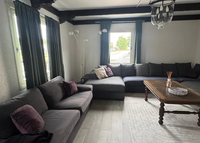 Med 4 Sovrum Villa Gotenburg