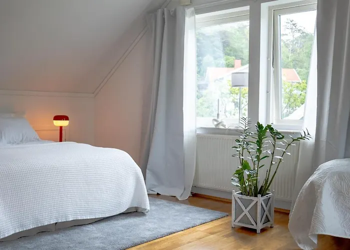 Near Sea And Nature, Free Parking & Cleaning Apartman