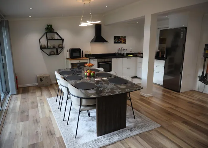 Between The Trees 예테보리