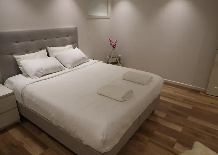 Between The Trees 빌라 예테보리