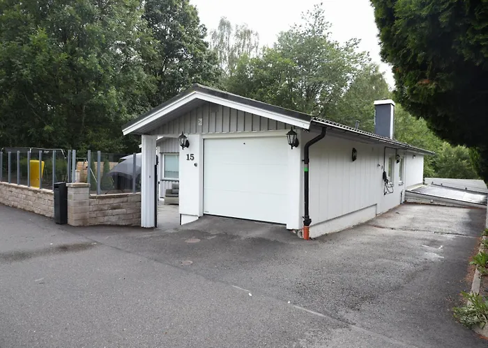 Between The Trees Willa