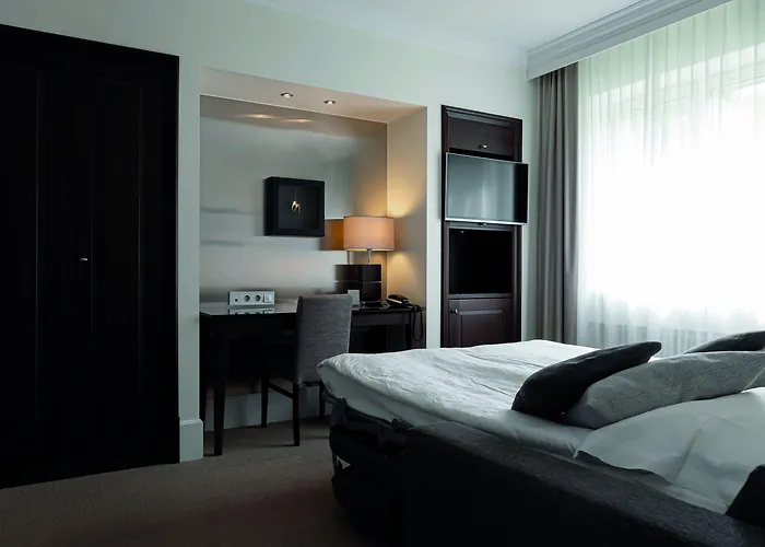 Elite Park Avenue Hotel