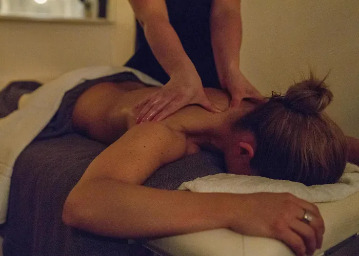 Quality 11 & Eriksbergshallen Hotel