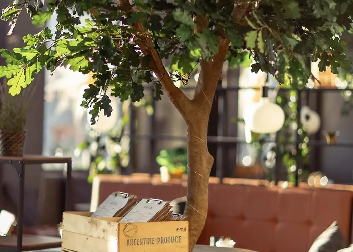 Quality 11 & Eriksbergshallen Hotell