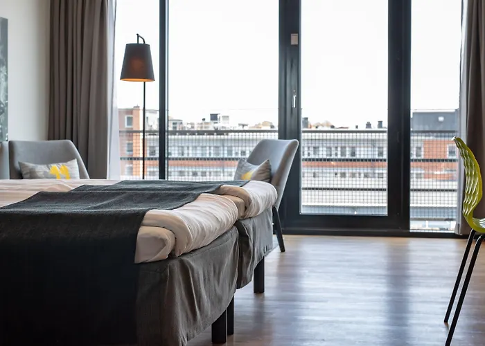 Quality 11 & Eriksbergshallen Hotell 4*