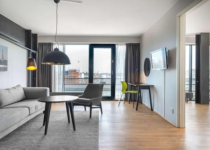 Quality 11 & Eriksbergshallen 4*