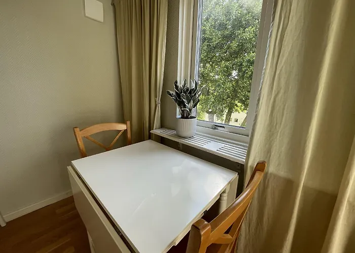 In Charming Aenggarden *