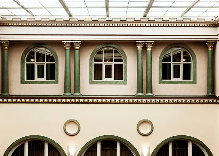 Hotel Elite Plaza 4*