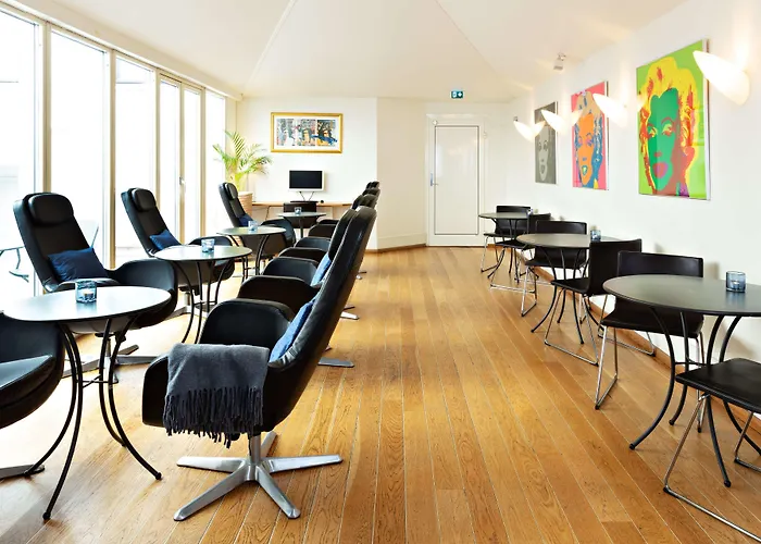 ホテル Center - Sure By Western 3*