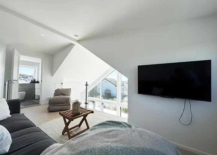 Welcome To A Charming In Västra Frölunda Semesterbostad *