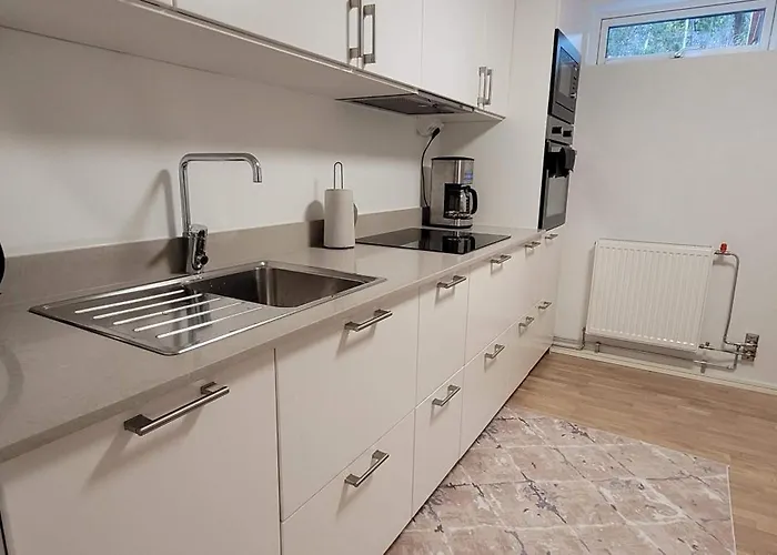 Two Bedroom Modern Near Volvo Cars Apartamento Gotemburgo
