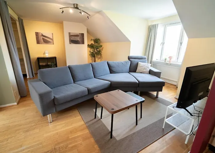 Harbor-view Loft - 2br Near