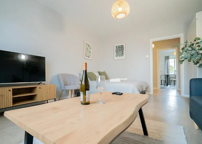 Stylish, Close To Tram & Shops * Γκέτεμποργκ