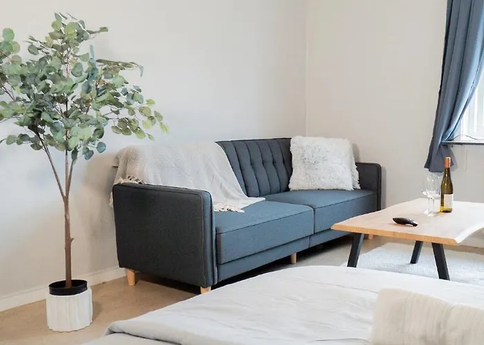 Apartament Stylish, Close To Tram & Shops Göteborg