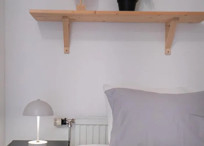 Harbor-view Loft - 2br Near *