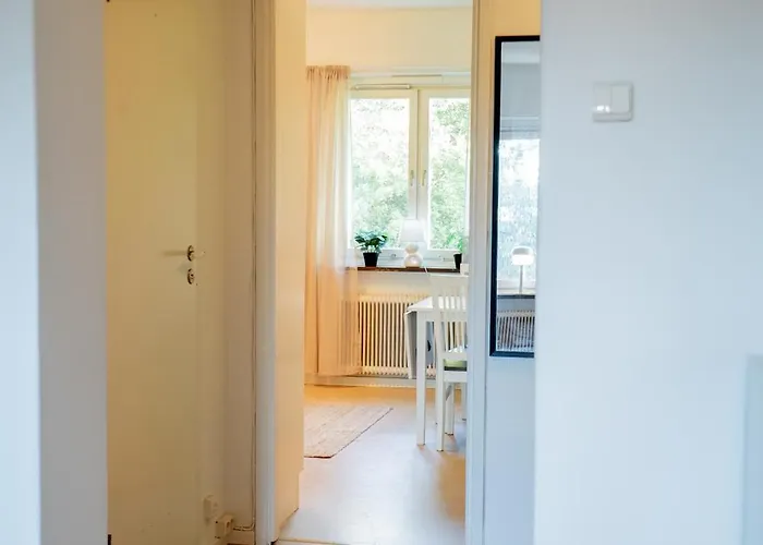 Apartamento Welcoming Near Cafes, & Tram Lines