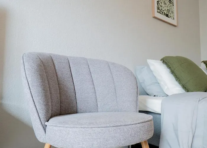 Stylish, Close To Tram & Shops Διαμέρισμα *